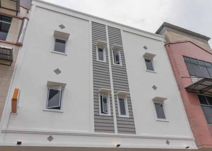 RedDoorz Near Mall SKAHotel Pekanbaru